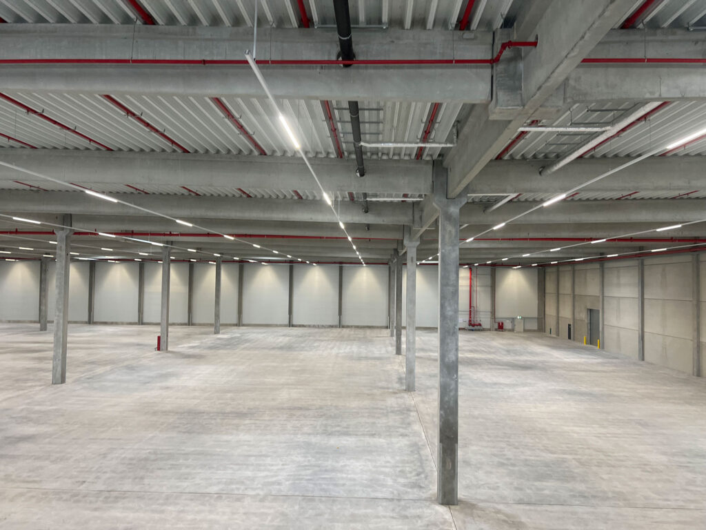 Hallenfläche-2